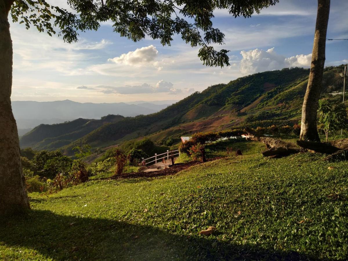 Ban Chomdoi Resort PhaTang Ban Pha Tang Bagian luar foto